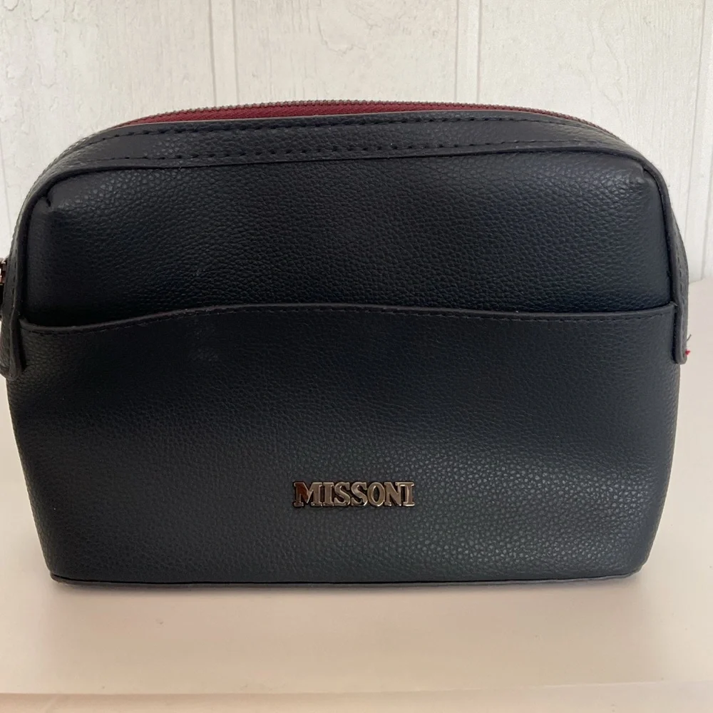 NWOT Missoni Vegan Navy Blue Leather Cosmetic Bag